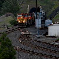 BNSF 4725 East at CP James.  James, CA. 1
