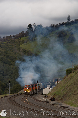 BNSF 4725 East at CP James.  James, CA. 2