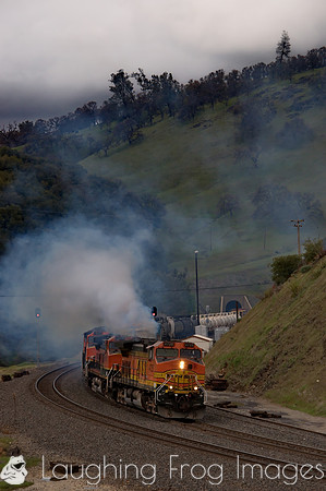 BNSF 4725 East at CP James.  James, CA. 3