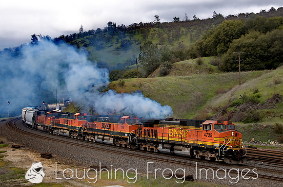 BNSF 4725 East +3.  James, CA.