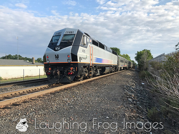 NJT 4015, Garfield NJ.
