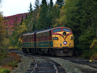 Conway Scenic 6516 and 6505 run around the train at Fabyans