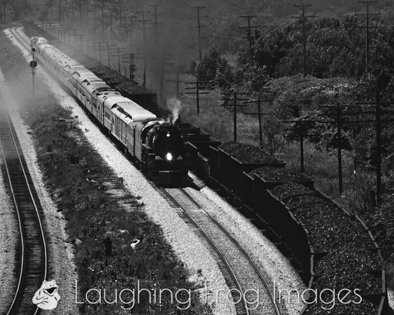 C&0 614 East approaching Edinburg PA 2