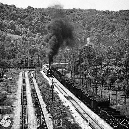 C&0 614 East approaching Edinburg PA  1 - the P&LE is at left