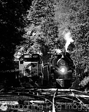 C&0 614 East passing the protect power at the crest of Bakerstown Hill 1b